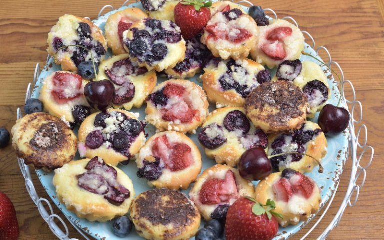 Sweet Bread Cheese Fruit Tartlets