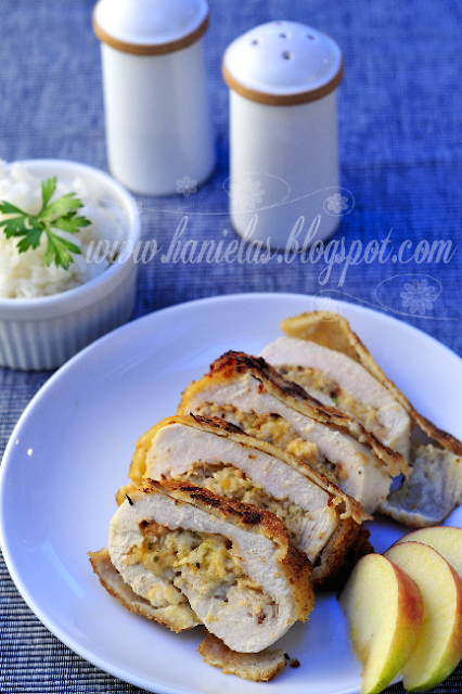 Chicken Breast Stuffed with Apple and Cheese