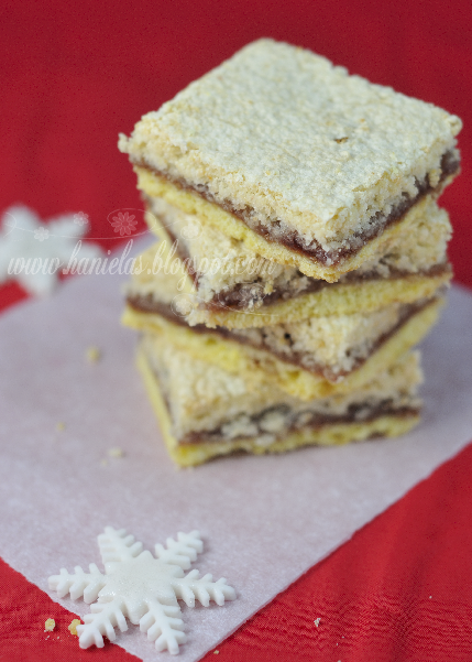 Cherry Almond Cookie Bars