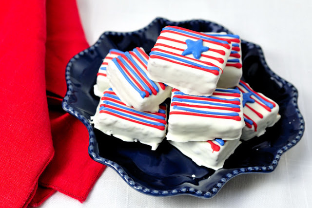 4th of July Cake Bites