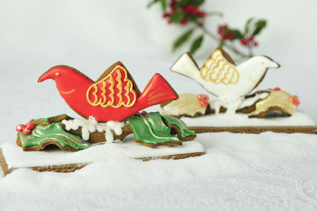 Christmas Dove Gingerbread Centerpiece