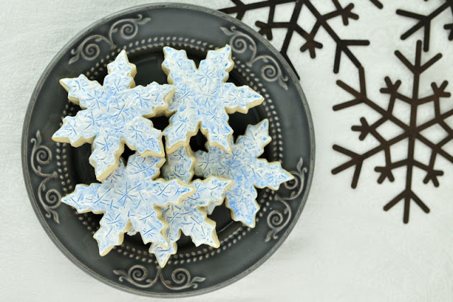 Icy Snowflake Cookies