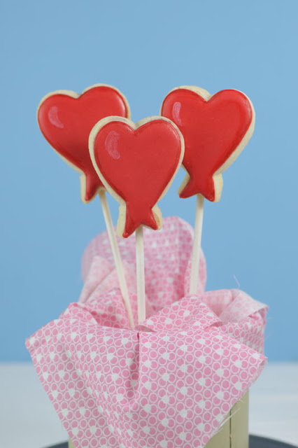 Valentine’s Day Heart Balloon Cookies