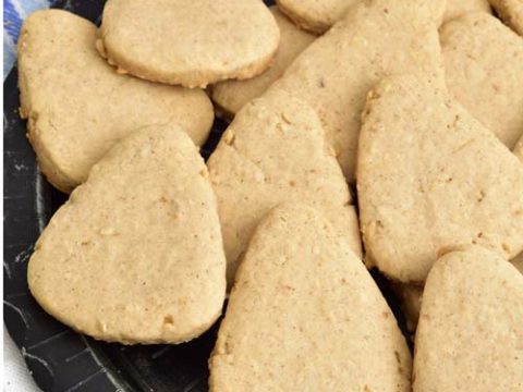 Cut out oatmeal sugar cookies.