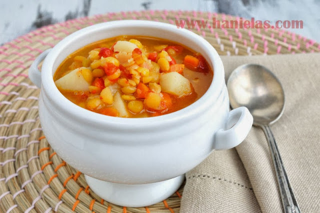 Roasted Pepper Split Pea Soup