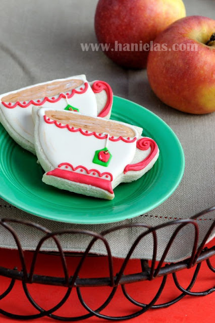 Pretty Apple Tea Cup Cookies