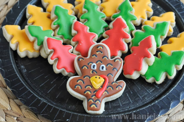 Easy Thanksgiving Turkey Cookie Platter