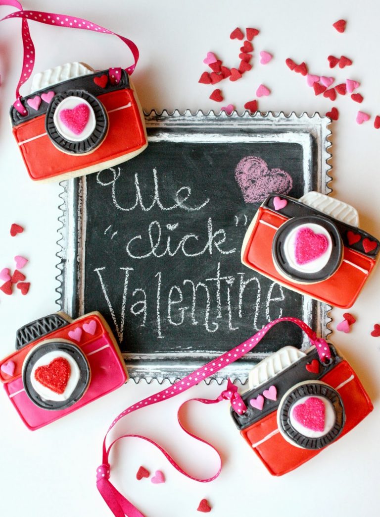 We “Click” Valentine Cookies by Sue from Munchkin Munchies