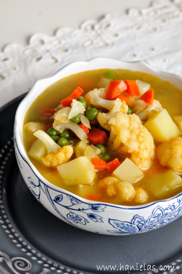 Cauliflower Pea Soup