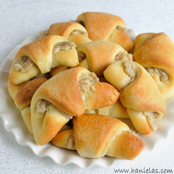 Walnut Crescent Rolls