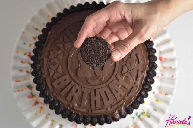 Chocolate Cake and Cream Cheese Frosting Recipe