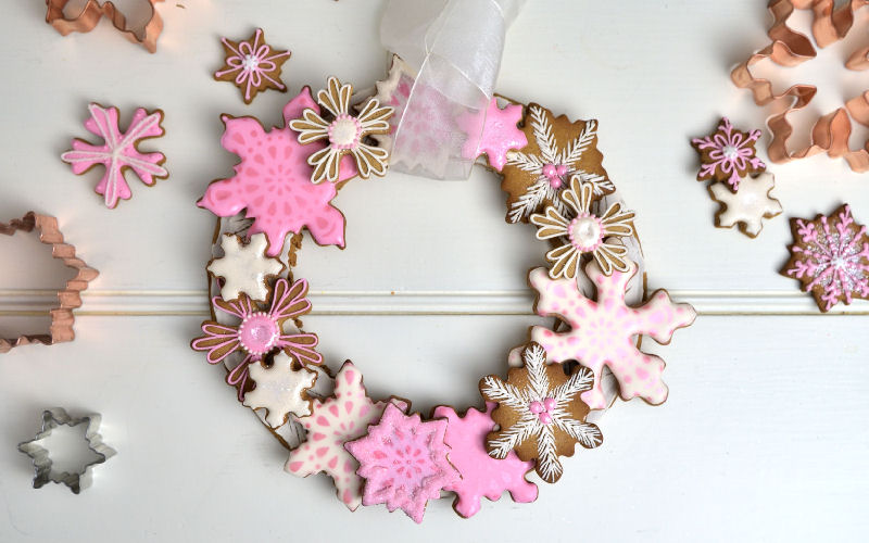 snowflake wreath, gingerbread