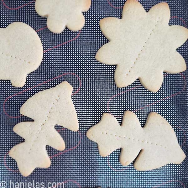 Cookies with fork marks on the top.