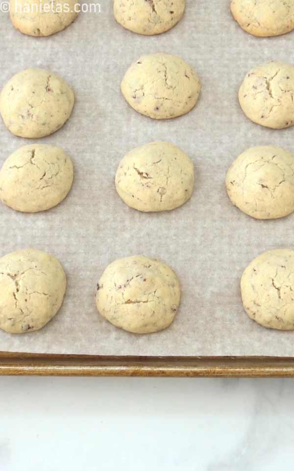 Baked cookies on a baking sheet.