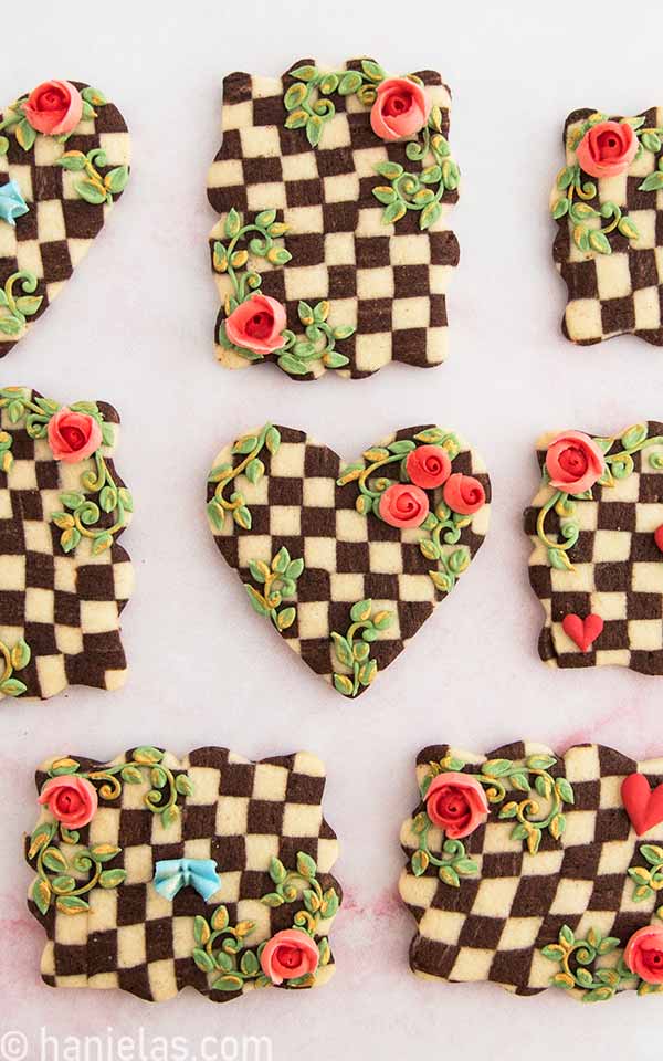 A detail of decorated vanilla chocolate chess cookie.